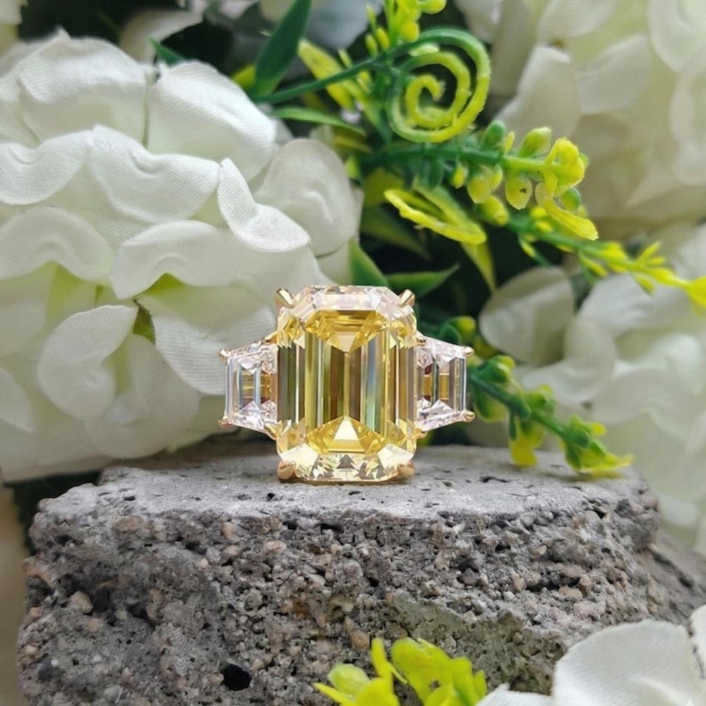 New ! Yellowcubic zarconian 18kt.Gold plated sterling silver Ring  Cut sz8